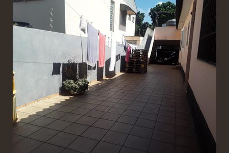 Casa à venda com 203m², 3 quartos e 3 vagas Casa à venda com 203m², 3 quartos e 3 vagasFoto 03