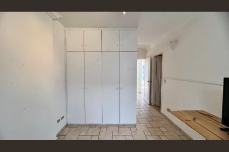 Apartamento à venda com 122m², 3 quartos e 2 vagas Apartamento à venda com 122m², 3 quartos e 2 vagasSuite