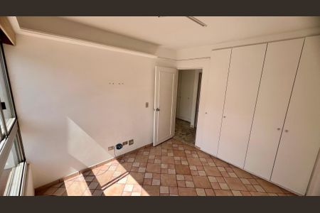 Apartamento à venda com 122m², 3 quartos e 2 vagas Apartamento à venda com 122m², 3 quartos e 2 vagasQuarto 2