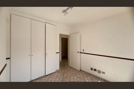 Apartamento à venda com 122m², 3 quartos e 2 vagas Apartamento à venda com 122m², 3 quartos e 2 vagasQuarto 1