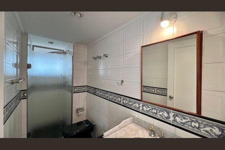 Apartamento à venda com 122m², 3 quartos e 2 vagas Apartamento à venda com 122m², 3 quartos e 2 vagasBanheiro
