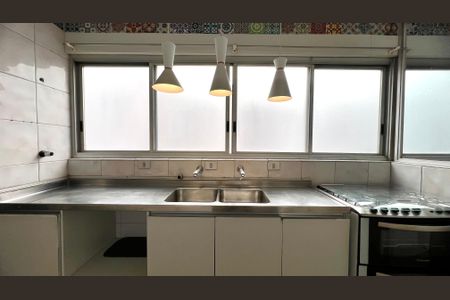 Apartamento à venda com 122m², 3 quartos e 2 vagas Apartamento à venda com 122m², 3 quartos e 2 vagasCozinha