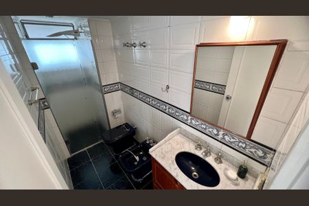 Apartamento à venda com 122m², 3 quartos e 2 vagas Apartamento à venda com 122m², 3 quartos e 2 vagasBanheiro