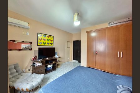 Casa de condomínio para alugar com 300m², 4 quartos e 3 vagas Casa de condomínio para alugar com 300m², 4 quartos e 3 vagasQuarto 1