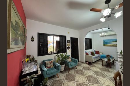 Casa de condomínio para alugar com 300m², 4 quartos e 3 vagas Casa de condomínio para alugar com 300m², 4 quartos e 3 vagasSala