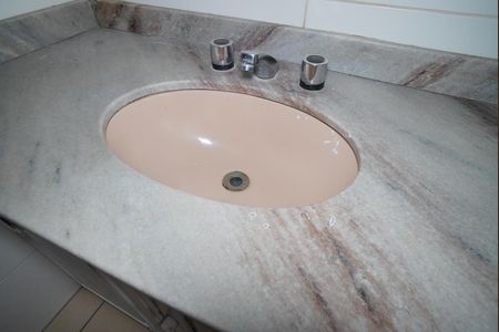 Casa à venda com 288m², 4 quartos e 3 vagasBanheiro Social