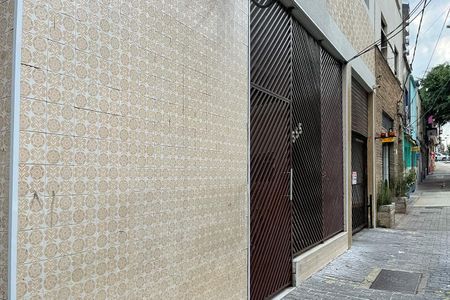 Apartamento à venda com 79m², 2 quartos e 1 vaga Apartamento à venda com 79m², 2 quartos e 1 vagaFachada
