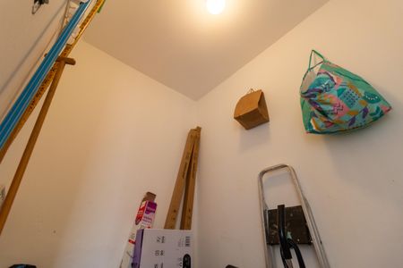 Apartamento à venda com 79m², 2 quartos e 1 vaga Apartamento à venda com 79m², 2 quartos e 1 vagaQuarto de Serviço