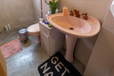 Apartamento à venda com 79m², 2 quartos e 1 vaga Apartamento à venda com 79m², 2 quartos e 1 vagaBanheiro