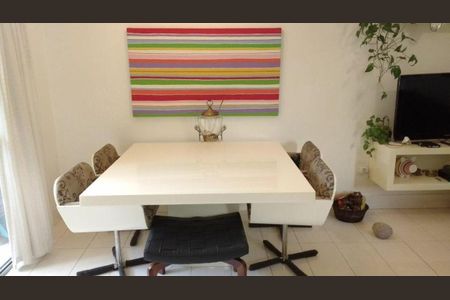 Casa à venda com 142m², 3 quartos e 2 vagas