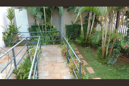 Casa à venda com 142m², 3 quartos e 2 vagas