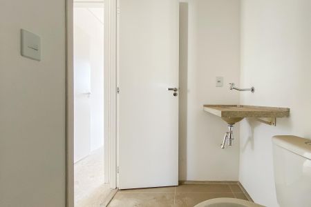 Apartamento à venda com 60m², 2 quartos e 1 vaga Apartamento à venda com 60m², 2 quartos e 1 vagaBanheiro Social