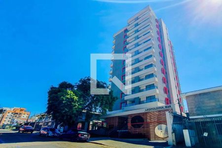 Apartamento à venda com 60m², 2 quartos e 1 vaga Apartamento à venda com 60m², 2 quartos e 1 vagaFachada