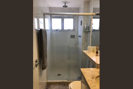 Apartamento à venda com 140m², 3 quartos e 2 vagasBanheiro da Suíte