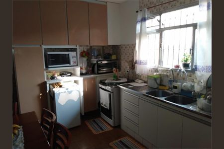 Casa à venda com 199m², 3 quartos e 2 vagas