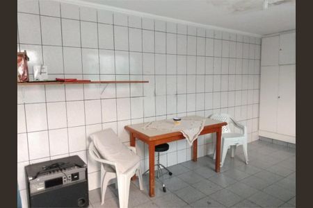 Casa à venda com 199m², 3 quartos e 2 vagas