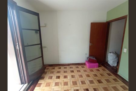 Casa à venda com 115m², 2 quartos e 2 vagas