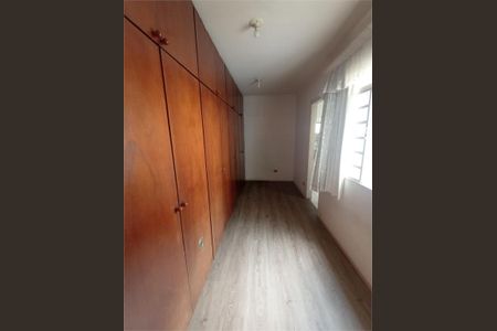 Casa à venda com 115m², 2 quartos e 2 vagas