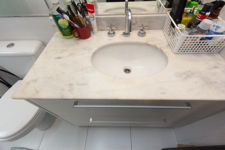 Apartamento à venda com 61m², 1 quarto e 1 vaga Apartamento à venda com 61m², 1 quarto e 1 vagaBanheiro da Suíte