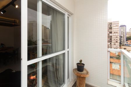 Apartamento à venda com 61m², 1 quarto e 1 vaga Apartamento à venda com 61m², 1 quarto e 1 vagaVaranda