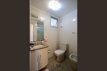 Apartamento à venda com 96m², 3 quartos e 2 vagas Apartamento à venda com 96m², 3 quartos e 2 vagasBanheiro