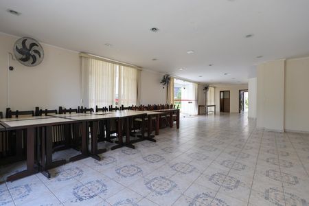Apartamento à venda com 96m², 3 quartos e 2 vagas Apartamento à venda com 96m², 3 quartos e 2 vagasÁrea comum - Salão de festas
