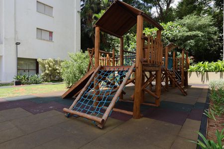 Apartamento à venda com 96m², 3 quartos e 2 vagas Apartamento à venda com 96m², 3 quartos e 2 vagasÁrea comum - Playground