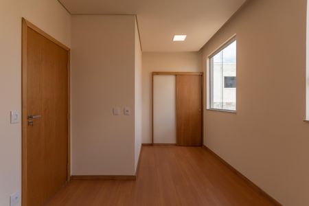 Casa à venda com 108m², 3 quartos e 3 vagasSuíte