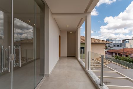 Casa à venda com 108m², 3 quartos e 3 vagasVaranda da Sala