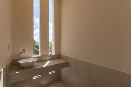 Casa à venda com 108m², 3 quartos e 3 vagasLavabo