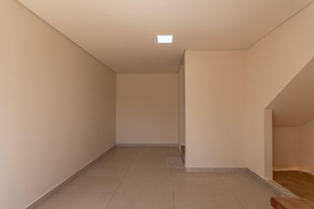 Casa à venda com 108m², 3 quartos e 3 vagasEntrada