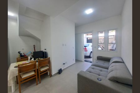Sala de casa à venda com 2 quartos, 72m² em Umuarama, Osasco