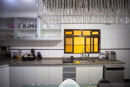 Casa à venda com 226m², 4 quartos e 2 vagasCozinha