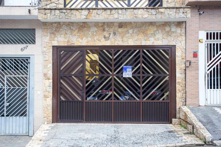 Casa à venda com 226m², 4 quartos e 2 vagasFachada