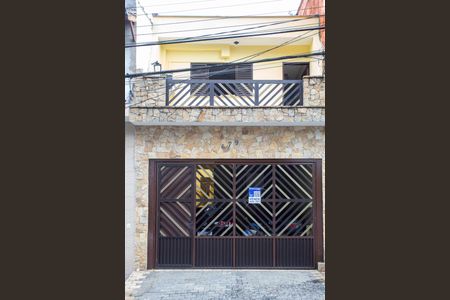 Casa à venda com 226m², 4 quartos e 2 vagasFachada