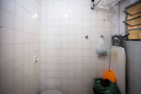 Casa à venda com 226m², 4 quartos e 2 vagasBanheiro de serviço