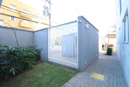 Apartamento à venda com 35m², 2 quartos e sem vagaÁrea comum