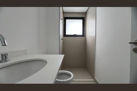 Apartamento à venda com 195m², 4 quartos e 3 vagas Apartamento à venda com 195m², 4 quartos e 3 vagasBanheiro da Suíte 1