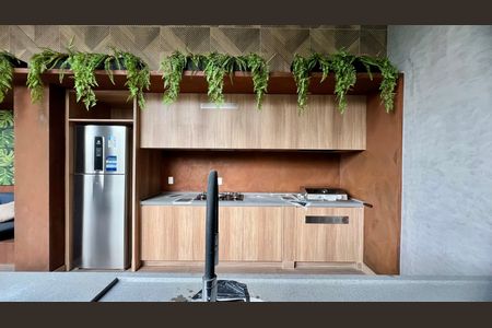 Apartamento à venda com 195m², 4 quartos e 3 vagas Apartamento à venda com 195m², 4 quartos e 3 vagasÁrea comum - Churrasqueira