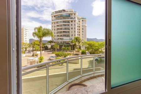 Apartamento à venda com 99m², 1 quarto e 2 vagasÁrea de Serviço Janela