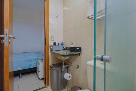 Apartamento à venda com 120m², 3 quartos e 2 vagas Apartamento à venda com 120m², 3 quartos e 2 vagasBanheiro da Suíte 2