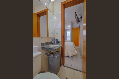 Apartamento à venda com 120m², 3 quartos e 2 vagas Apartamento à venda com 120m², 3 quartos e 2 vagasBanheiro da Suíte