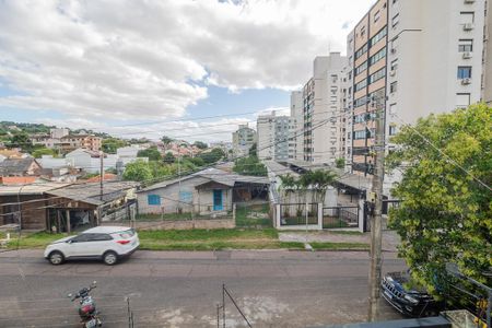 Casa de condomínio à venda com 177m², 3 quartos e 2 vagas Casa de condomínio à venda com 177m², 3 quartos e 2 vagasVaranda