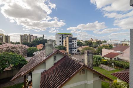 Casa de condomínio à venda com 177m², 3 quartos e 2 vagas Casa de condomínio à venda com 177m², 3 quartos e 2 vagasVista