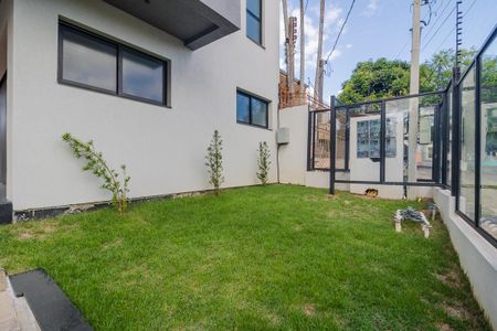 Casa de condomínio à venda com 177m², 3 quartos e 2 vagas Casa de condomínio à venda com 177m², 3 quartos e 2 vagasQuintal