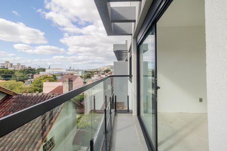 Casa de condomínio à venda com 177m², 3 quartos e 2 vagas Casa de condomínio à venda com 177m², 3 quartos e 2 vagasQuarto 2 - Varanda