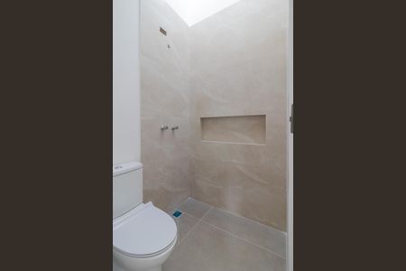 Casa de condomínio à venda com 177m², 3 quartos e 2 vagas Casa de condomínio à venda com 177m², 3 quartos e 2 vagasBanheiro do Quarto 2