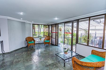 Apartamento à venda com 65m², 2 quartos e 1 vaga Apartamento à venda com 65m², 2 quartos e 1 vagaHall de entrada