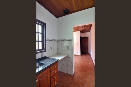 Casa para alugar com 212m², 2 quartos e 2 vagasCozinha Edícula