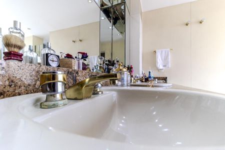 Apartamento para alugar com 326m², 3 quartos e 3 vagasBanheiro da Suíte 3